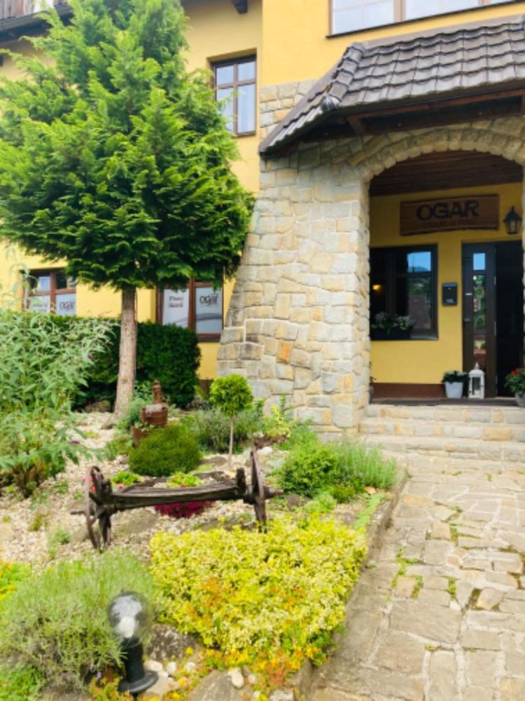 Valassky Hotel A Pivni Lazne Ogar Luhačovice Exterior foto