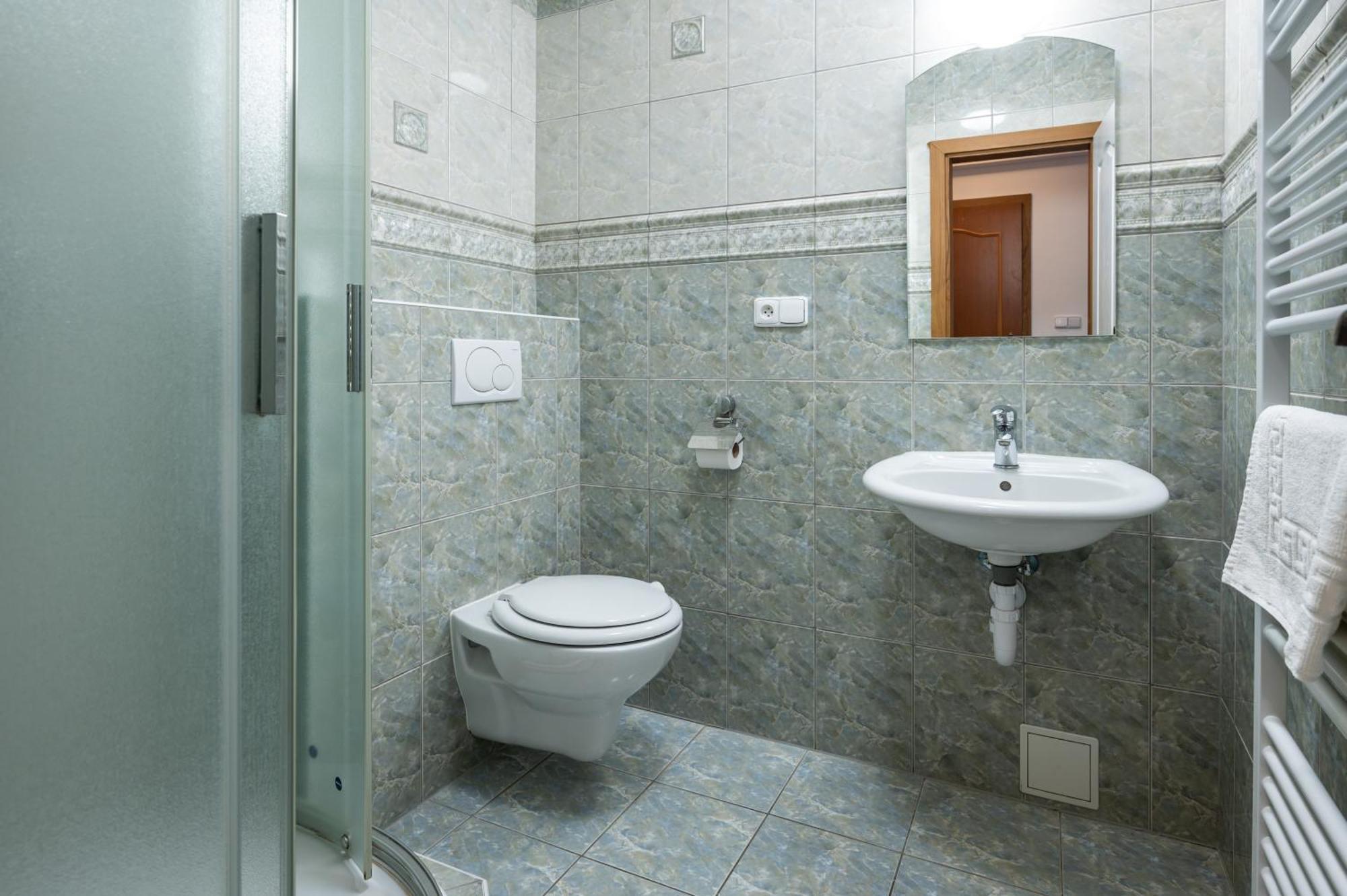 Valassky Hotel A Pivni Lazne Ogar Luhačovice Exterior foto