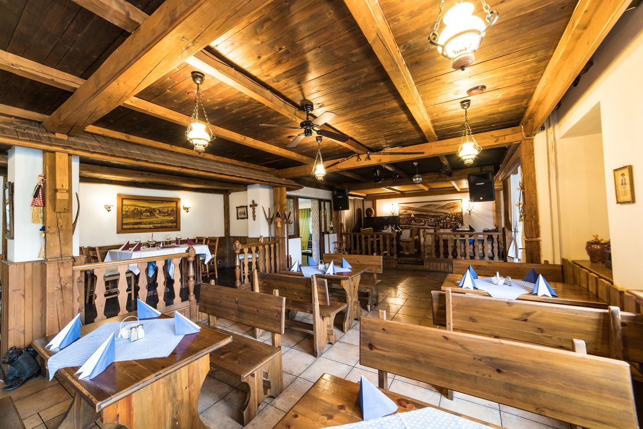Valassky Hotel A Pivni Lazne Ogar Luhačovice Exterior foto